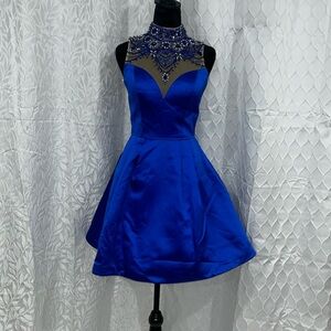 Fit and flair Sherri hill Royal blue mini backless dress size 2